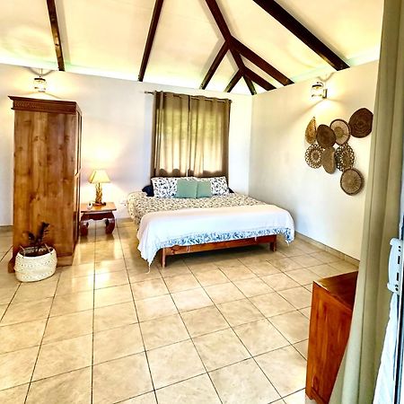 O'Coco Bungalow- Breathtaking Waterfront Views, Endless Memories Paea エクステリア 写真